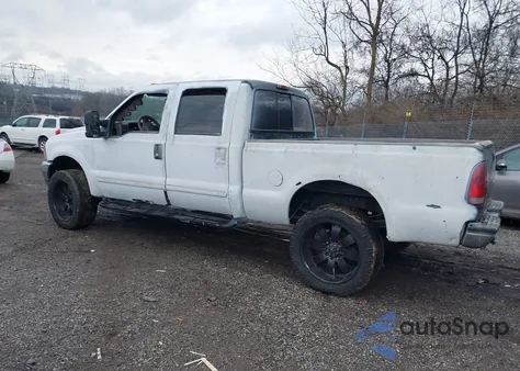 2001 Ford Super Duty F-350 Srw Lariat/Xl/Xlt z USA, uszkodzony, nr VIN 1FTSW31F01ED11508